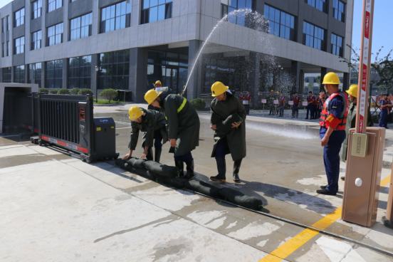 “以‘演’促防 以‘練’備戰(zhàn)”公司保稅區(qū)廠區(qū)開(kāi)展2024年自然災(zāi)害（防臺(tái)風(fēng)、防汛）處置演練活動(dòng)650.png